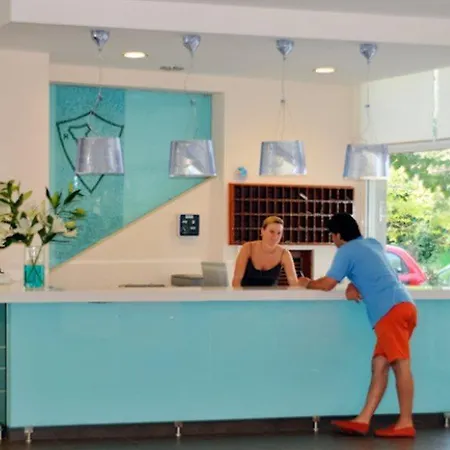 Dassia Beach Hotel 2* Dassia (Corfu)